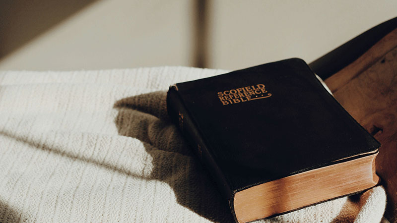 عهد عتیق و مسیحیت: پایههای وعده نجات الهی